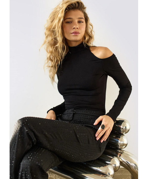 Лонгслів з вирізами на плечах