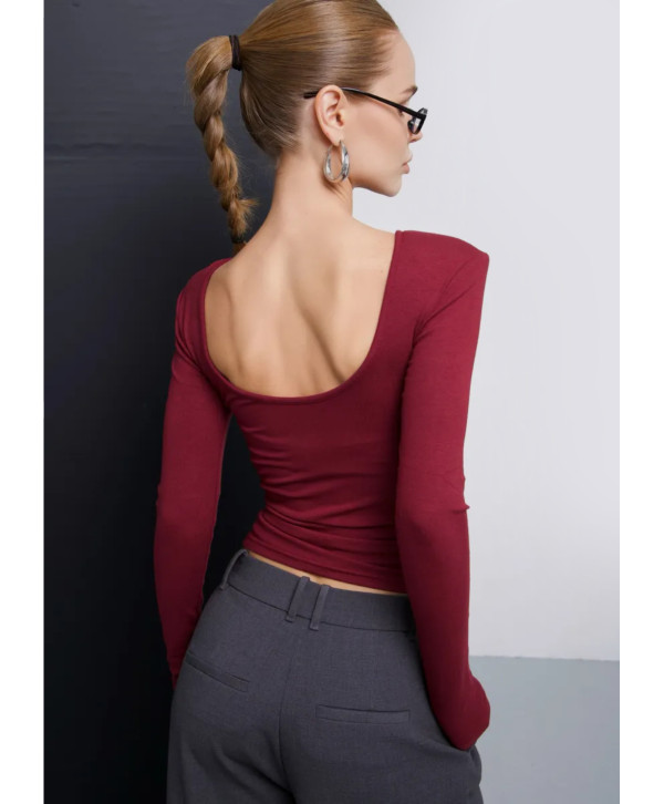 Лонгслів з підплічниками та відкритою спиною Лонгслів з підплічниками та відкритою спиною