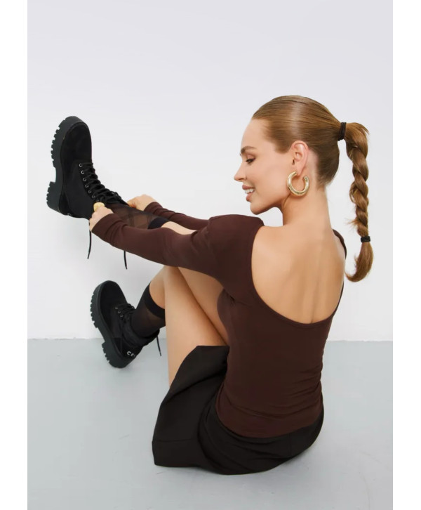 Лонгслів з підплічниками та відкритою спиною Лонгслів з підплічниками та відкритою спиною